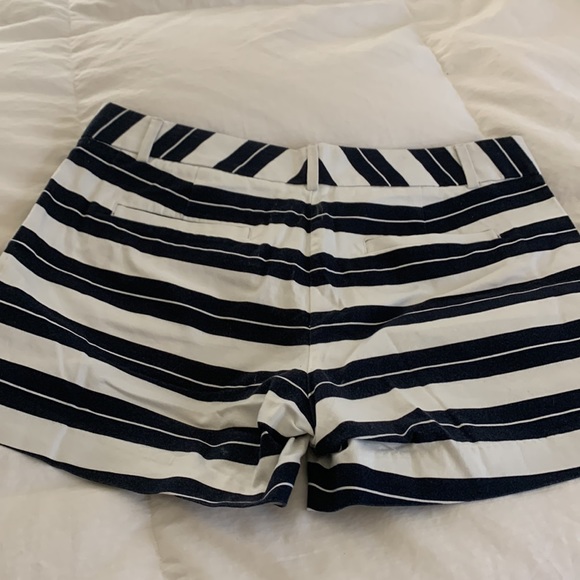 Banana Republic striped shorts size6 - Picture 3 of 3
